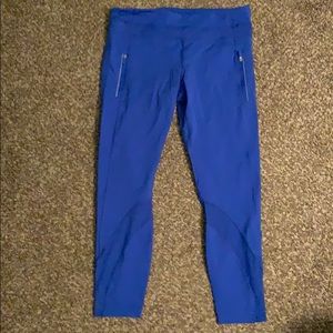 Lululemon leggings w zip pocket & mesh accent
